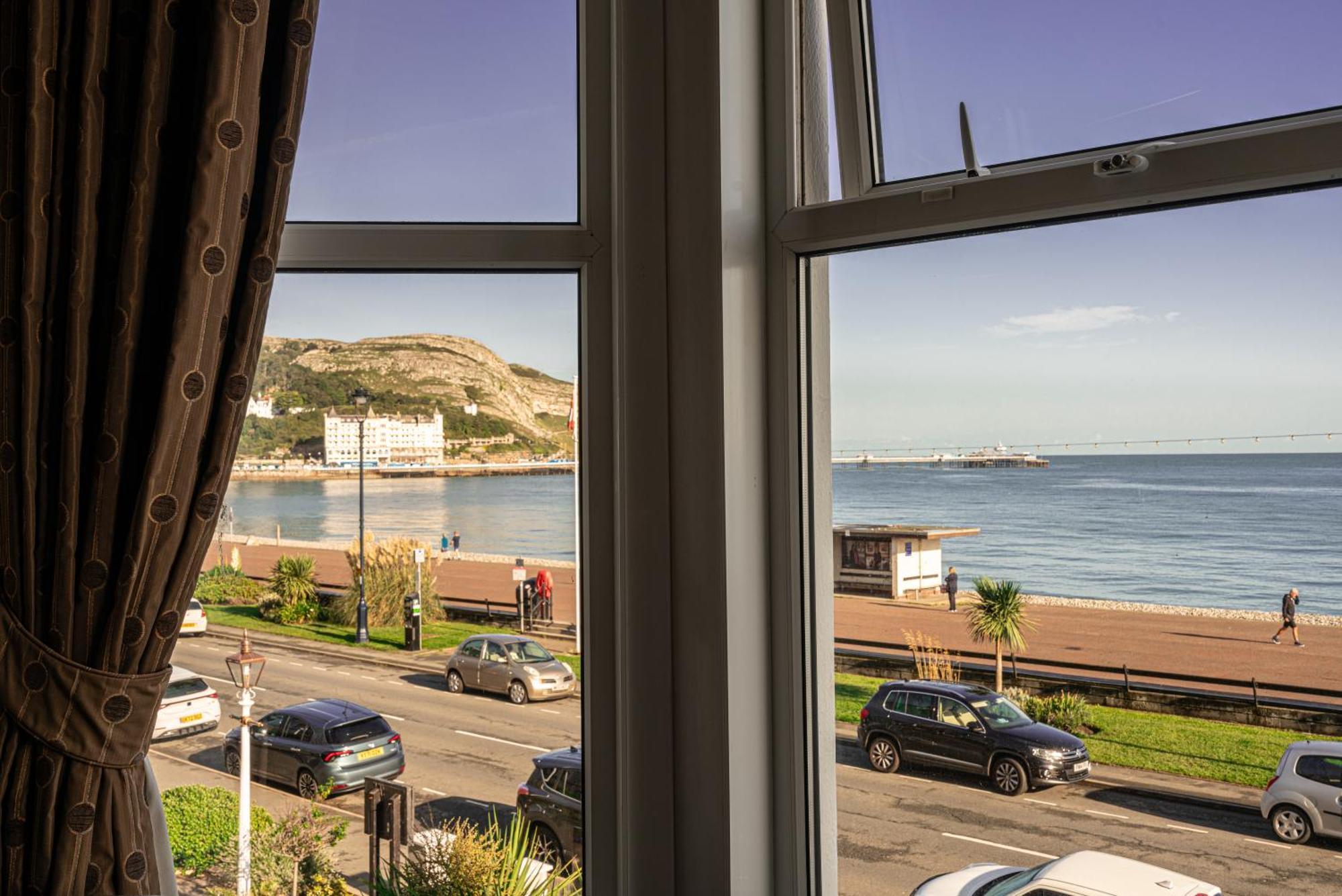 Can-Y-Bae Hotel Llandudno Exterior photo
